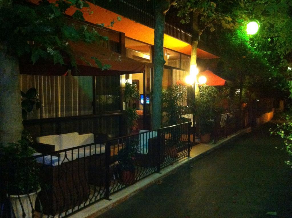Meuble Lariana Bellaria-Igea Marina Ngoại thất bức ảnh